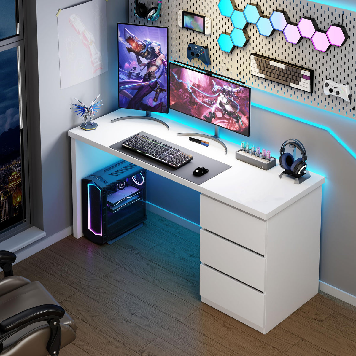 White Desk with Drawers B24356